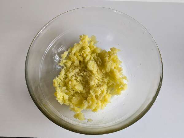 Burger iz bučk in krompirja v zračnem cvrtniku - Priprava korak 3