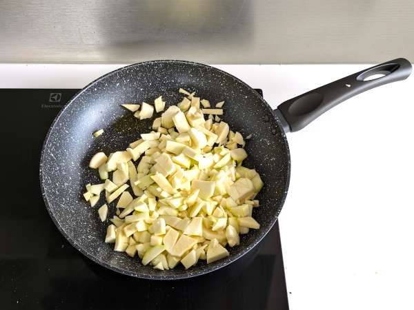 Kremne testenine z bučkami in grškim jogurtom - Priprava korak 1