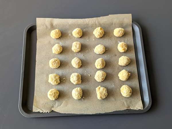 Mozzarelline v zračni cvrtnik - Priprava korak 6