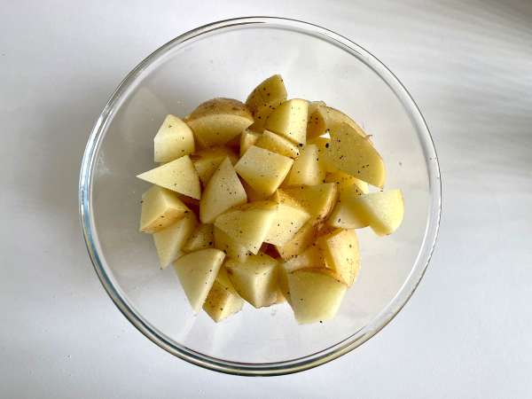 Krompir v zračnem fritezniku - Priprava korak 2