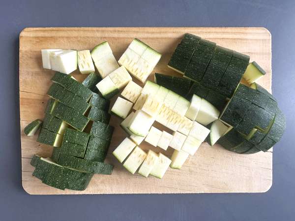 Kako pripraviti bučke v aparatu za cvrtje na zraku? - Priprava korak 1