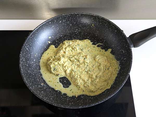 Testenine s cvetovi bučk, rikoto in pistacijami - Priprava korak 5