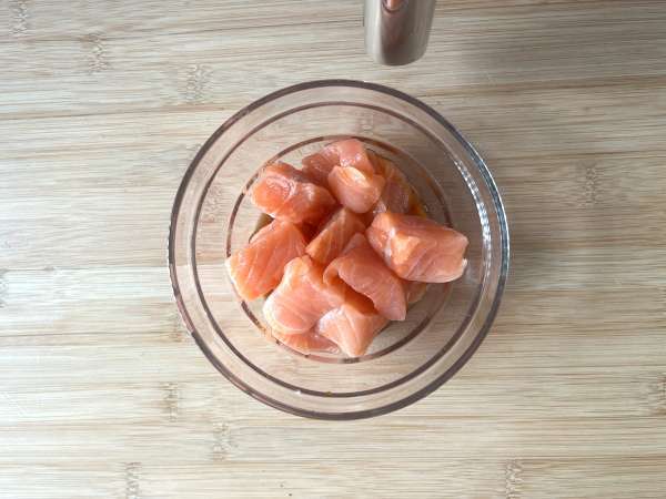 Lososovi grižljaji v zračnem cvrtniku z azijsko marinado - Priprava korak 2