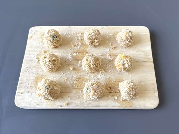 Hrustljavi tunini kolački v zračnem cvrtniku: nepremagljiva predjed! - Priprava korak 5