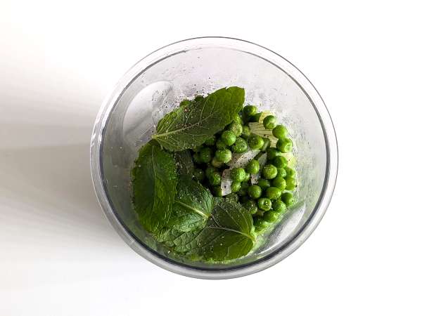 Kroglice z grahom in feto v zračnem cvrtniku: okusne in zelo hitre za pripravo! - Priprava korak 3