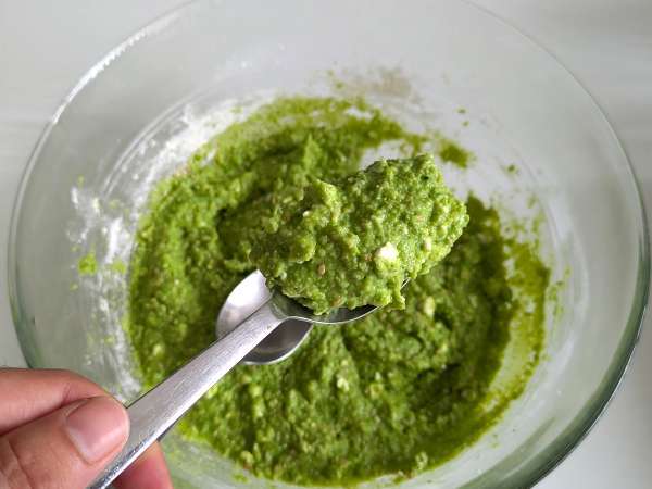 Kroglice z grahom in feto v zračnem cvrtniku: okusne in zelo hitre za pripravo! - Priprava korak 6