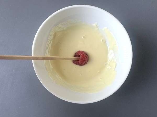 Kako pripravite domači Franui? Te super modne čokoladne maline! - Priprava korak 2