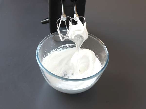 Kozarci v slogu Mont Blanc s kostanjevo kremo - Priprava korak 1