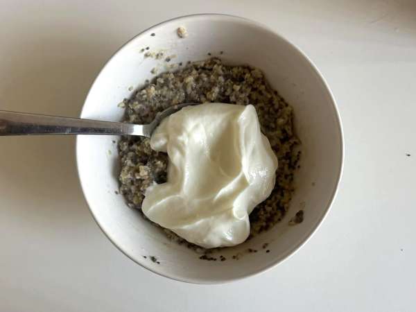 Ovseni kosmiči čez noč rdeče sadje in čokolada, zdrav in nasiten zajtrk! - Priprava korak 3