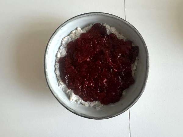 Ovseni kosmiči čez noč rdeče sadje in čokolada, zdrav in nasiten zajtrk! - Priprava korak 5