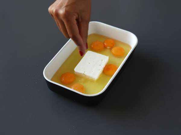 Mehak in super beljakovinski zavitek z jajcem in feto - Priprava korak 3