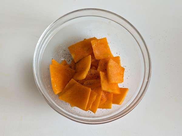 Bučni čips v zračnem cvrtniku: lahek in okusen - Priprava korak 4