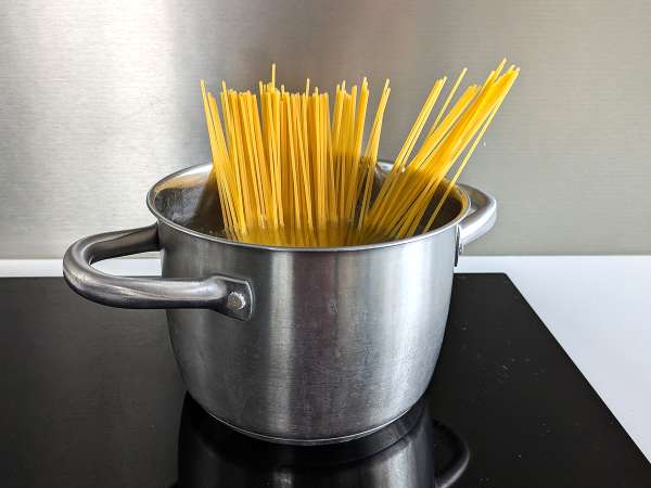 Špageti cacio e pepe: 3 sestavine, eksplozija okusa! - Priprava korak 1