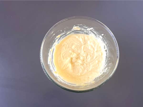 Zdravi cheesecake v zračnem cvrtniku - Priprava korak 1