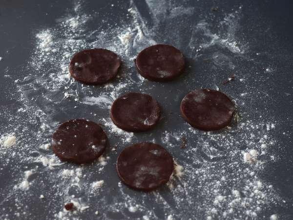 Sladica iz čokolade in kokosa, ki se hkrati topi in hrustljava! - Priprava korak 11