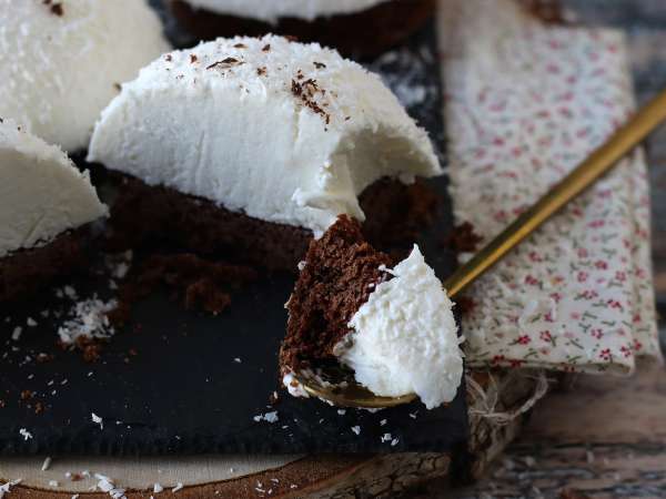 Sladica iz čokolade in kokosa, ki se hkrati topi in hrustljava! - Priprava korak 15