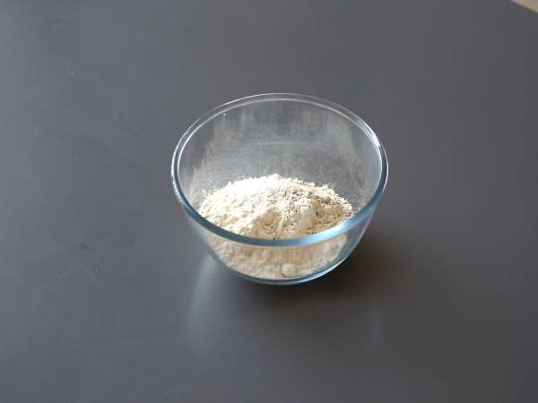 Mehki in začinjeni mafini s chorizom - Priprava korak 2