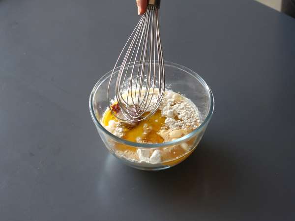 Mehki in začinjeni mafini s chorizom - Priprava korak 3