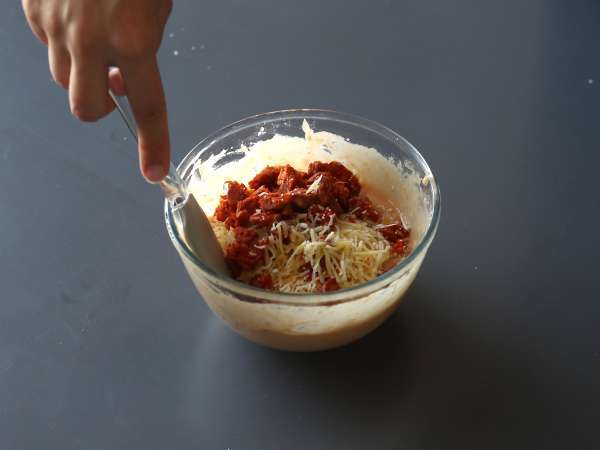 Mehki in začinjeni mafini s chorizom - Priprava korak 4