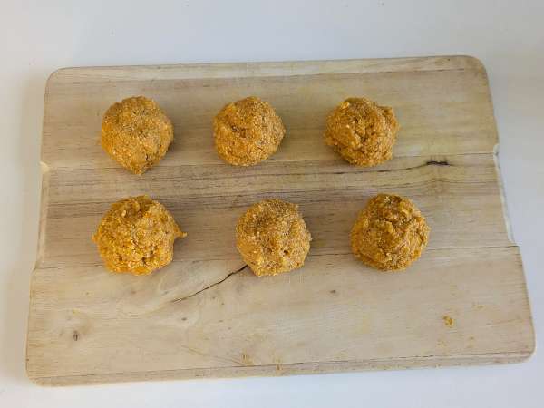 Bučne mesne kroglice v zračnem cvrtniku - Priprava korak 5