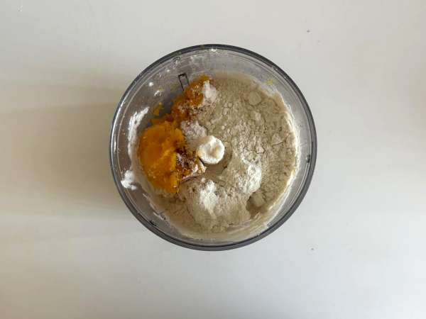 Sveže testenine iz maslenih orehov s samo 2 sestavinama - Priprava korak 4