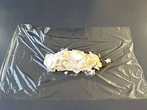 Salama iz kremnega sira z marelicami in mandlji: odlična predjed za zabavo! - Priprava korak 2