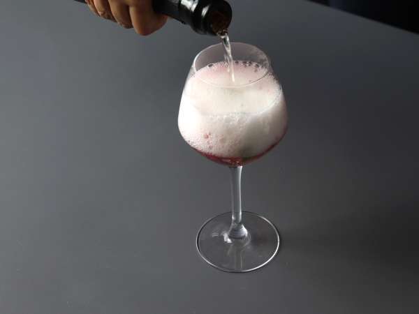 Sangrija iz penečega vina: osvežilna zvezda počitnic - Priprava korak 3