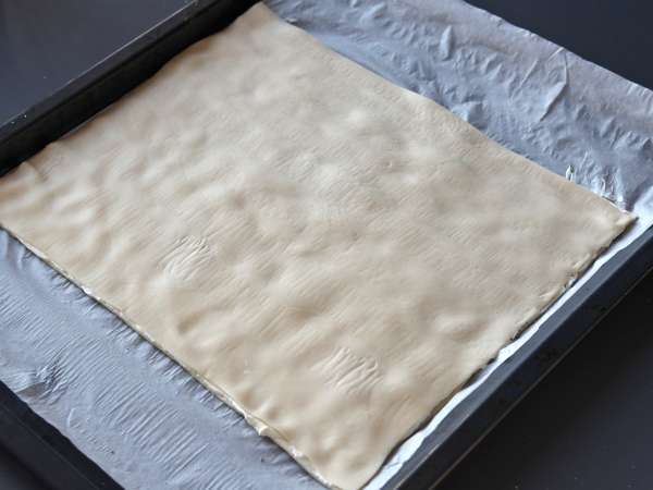 Hitri in preprosti grižljaji iz listnatega testa za odličen aperitiv! - Priprava korak 2