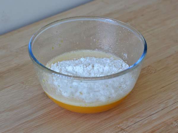 Čokoladni in orehov brownie v zračnem cvrtniku - Priprava korak 2