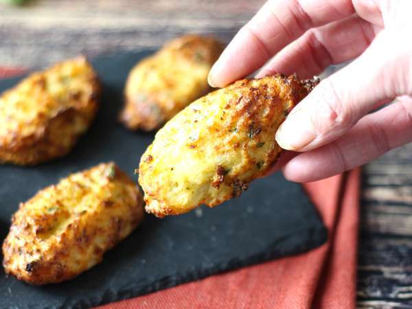 Cvetačne mesne kroglice v zračnem cvrtniku: varčen in vegetarijanski recept - Priprava korak 9