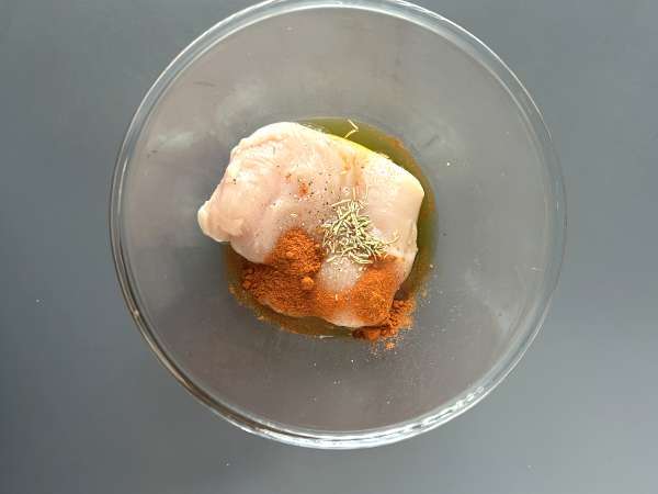 Kako pripraviti piščančje prsi v aparatu za cvrtje na zraku? - Priprava korak 1