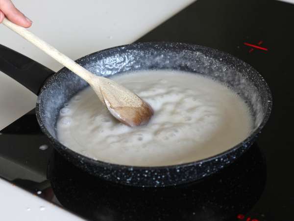 Lepljivi riž z mangom, izjemno tolažilen tajski desert - Priprava korak 5