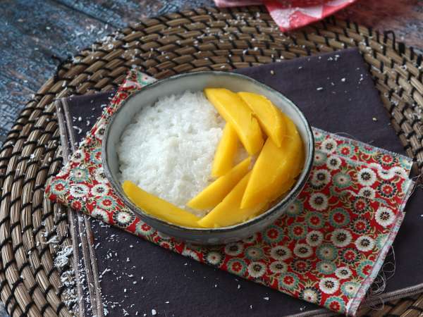 Lepljivi riž z mangom, izjemno tolažilen tajski desert - Priprava korak 8