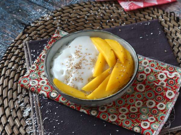 Lepljivi riž z mangom, izjemno tolažilen tajski desert - Priprava korak 9