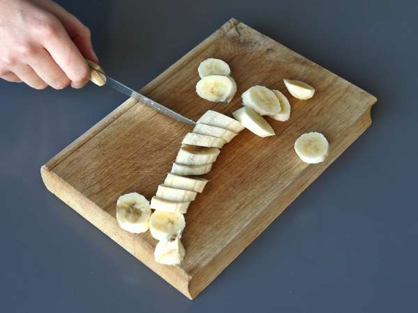 Bananine palačinke brez dodanega sladkorja so kot nalašč za zajtrk! - Priprava korak 1