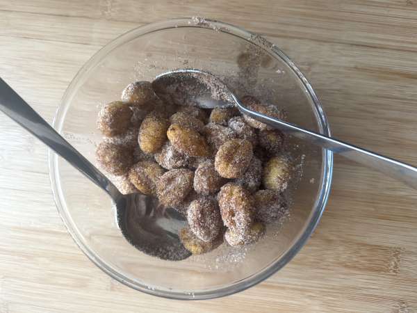 Njoki z airfryerjem: recept za sladico s cimetom, ki ga lahko uživate! - Priprava korak 4