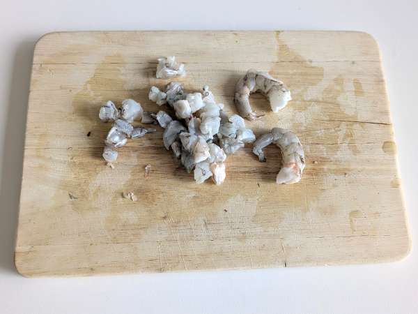 Testenine s spirulino, kozicami in limono: s hranili bogata prva jed z edinstvenim okusom - Priprava korak 1