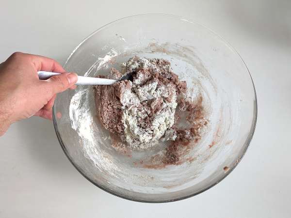 Krofi z rdečim vinom: babičin recept, ki bi ga moral poznati vsak! - Priprava korak 2