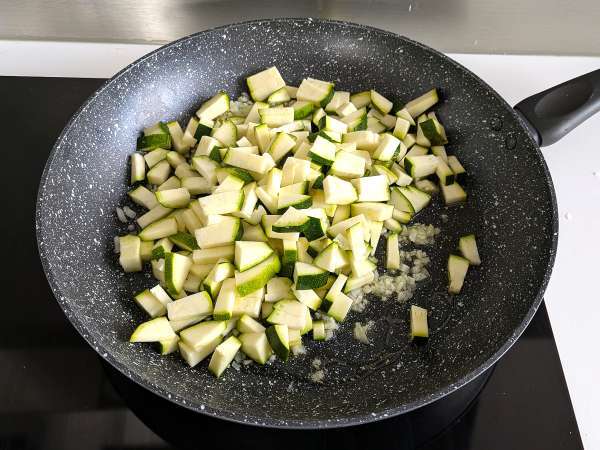 Kremna bučkina lazanja: najboljši vegetarijanski recept, ki ga morate poskusiti! - Priprava korak 4