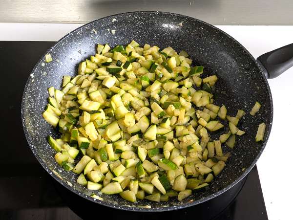 Kremna bučkina lazanja: najboljši vegetarijanski recept, ki ga morate poskusiti! - Priprava korak 5