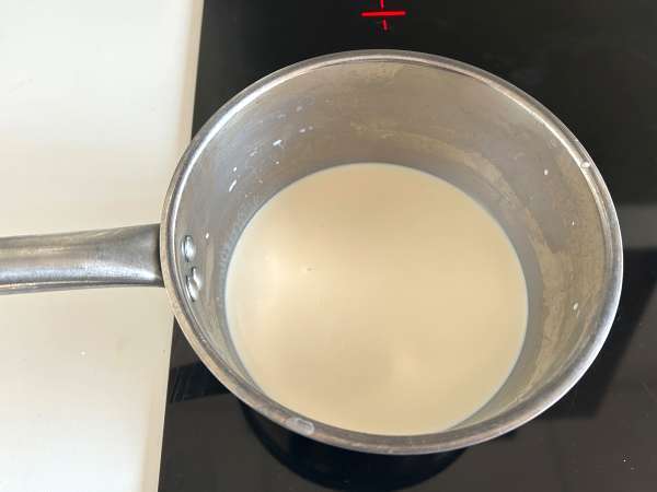 Torrijas v zračnem cvrtniku s kruhom brioche, tradicija brez zapletov - Priprava korak 1