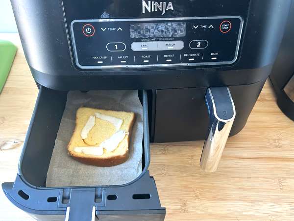 Torrijas v zračnem cvrtniku s kruhom brioche, tradicija brez zapletov - Priprava korak 6