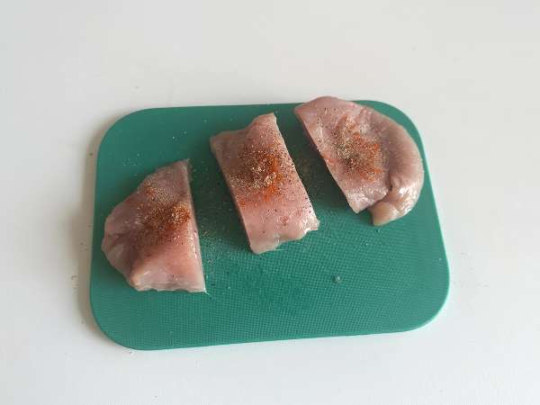 Piščanec s prepečencem v Air Fryerju: enostavno in pripravljeno v 20 minutah - Priprava korak 1