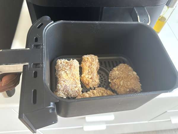 Piščanec s prepečencem v Air Fryerju: enostavno in pripravljeno v 20 minutah - Priprava korak 4