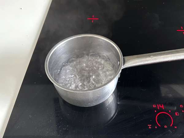 Kako pripraviti enostaven in popoln jagodni coulis - Priprava korak 1