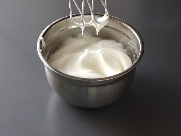 Popoln čokoladni mousse, izjemno gurmanski s pridihom soli - Priprava korak 1