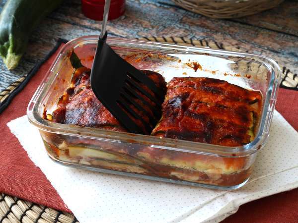 Parmigiana iz bučk v zračnem cvrtniku: hitra, lahka in hrustljava - Priprava korak 10