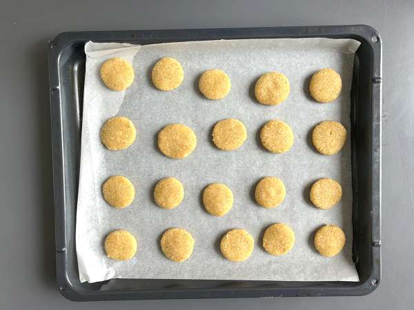 Piškoti Ghriba z mandlji in kokosom, maroška klasika peke - Priprava korak 4