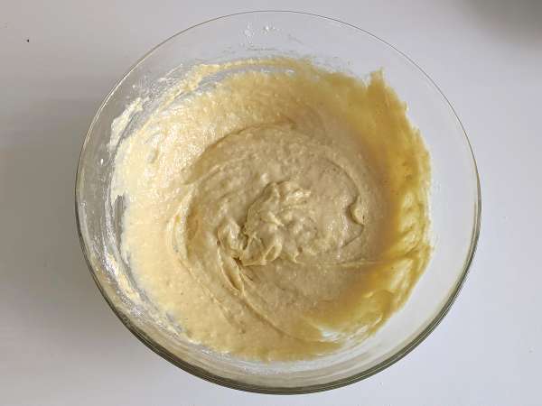 Bučkini mafini v zračnem cvrtniku: lahek in puhast recept - Priprava korak 3