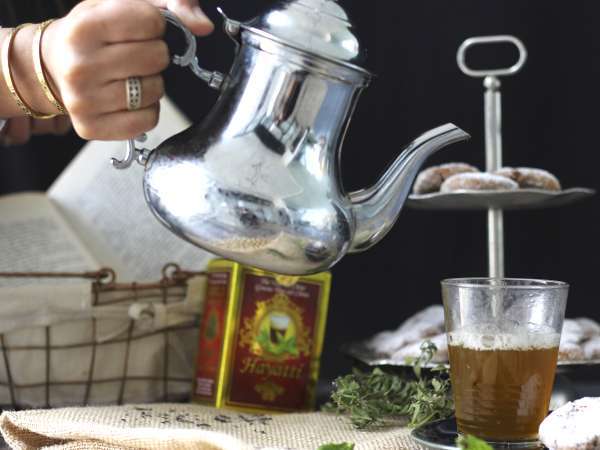 Kako pripraviti pristen maroški čaj iz poprove mete - Priprava korak 6